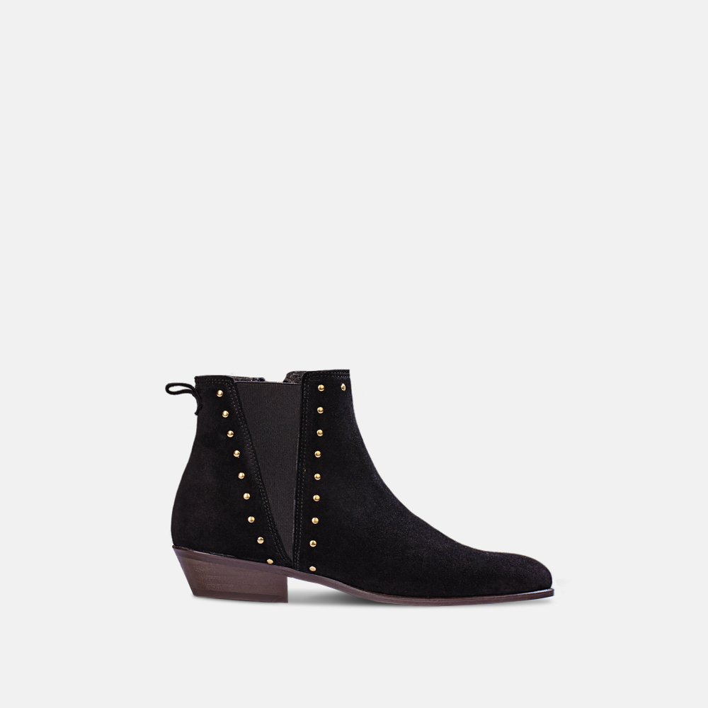 Carela Shoes